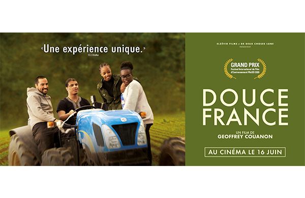 Réunion d'informations autour de la sortie du film Douce France